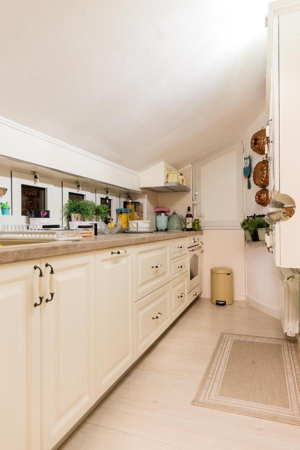 Luxury Apartment Sara Umag Bagian luar foto