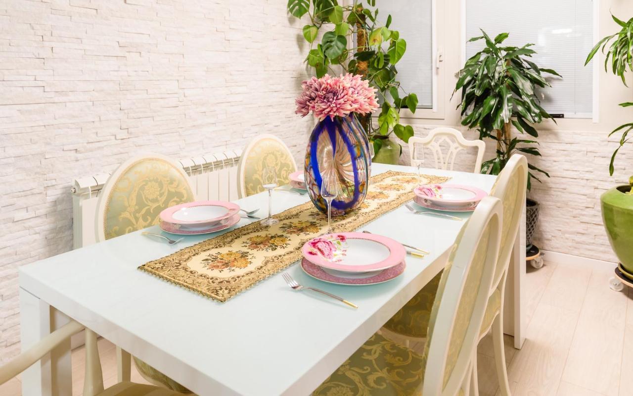 Luxury Apartment Sara Umag Bagian luar foto